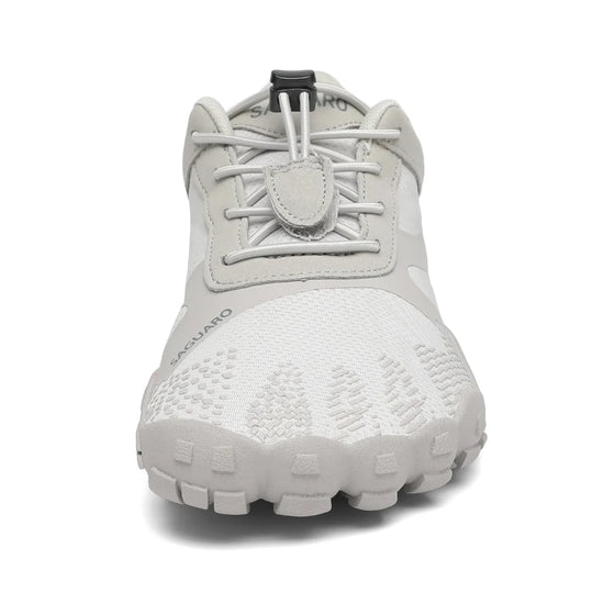 Zapatilla barefoot Saguaro Vitality III gris vista frontal mostrando puntera ancha